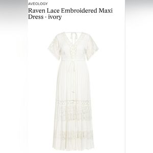 NWT Aveology Maxi Raven Lace dress Ivory color 18/20